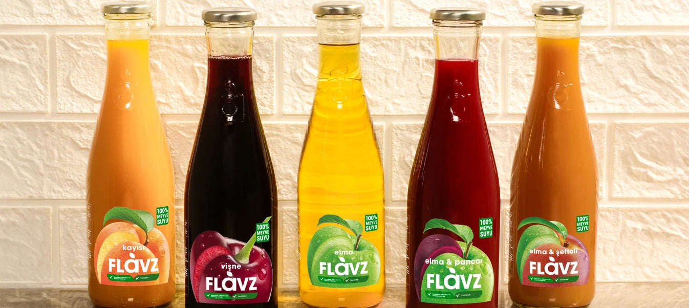 Flavz %100 Doğal Elma Sıkma Meyve Suyu - 640ml Cam Şişe
